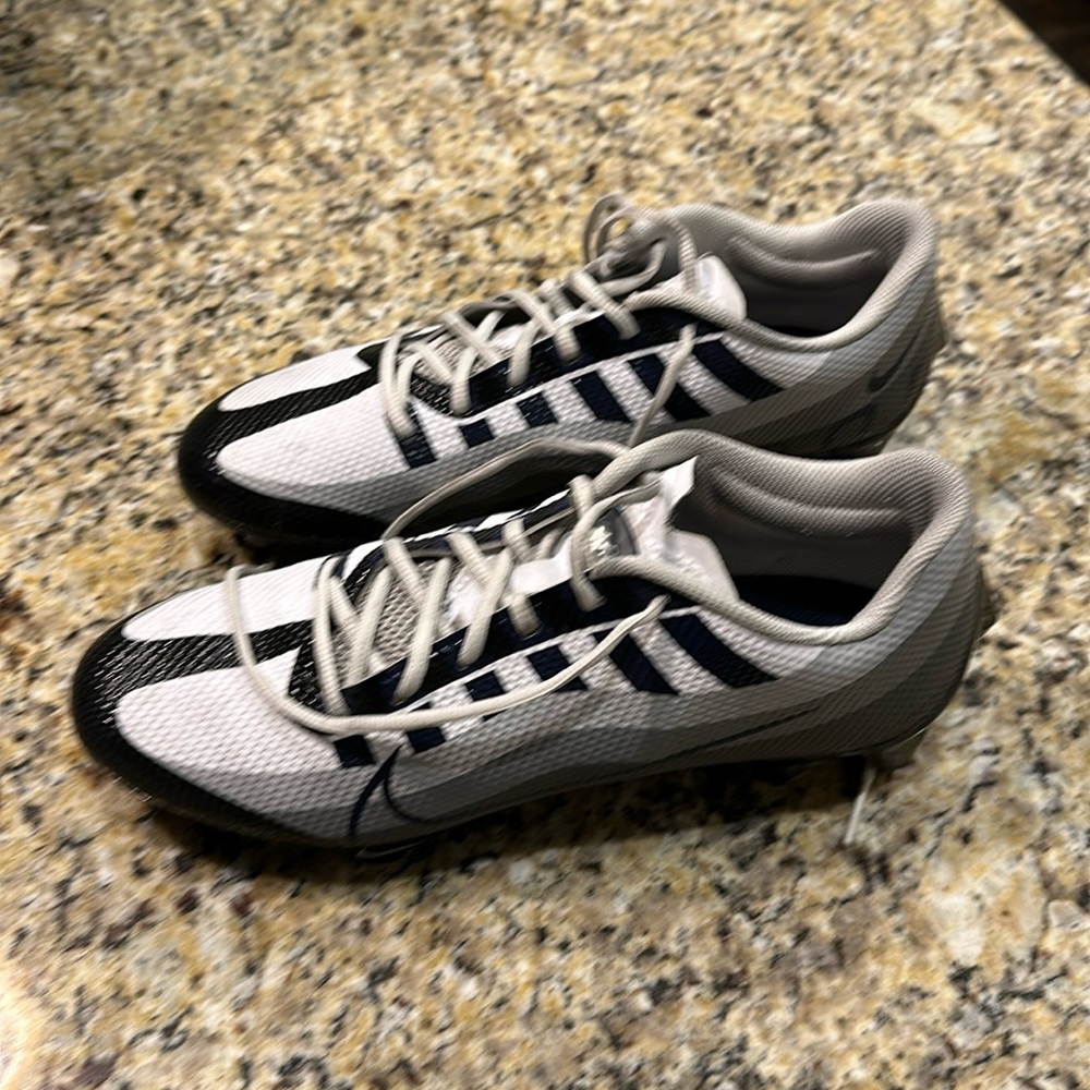 Nike mens Vapor Edge Pro 360 2 Football Cleat Size 10